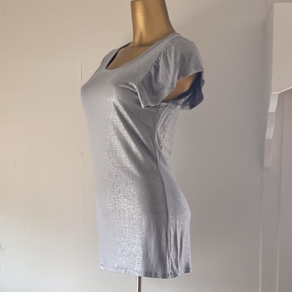 Gap Shimmery Silver shirt size small